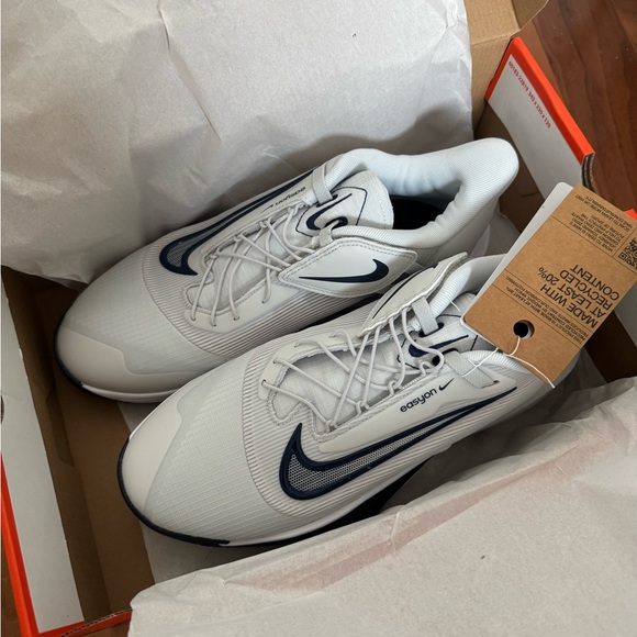 NWT Nike Precision 7 EasyOn - Men’s 9.5 - Picture 3 of 10